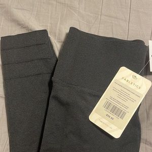 Fabletics High-waisted sculptknit classic legging